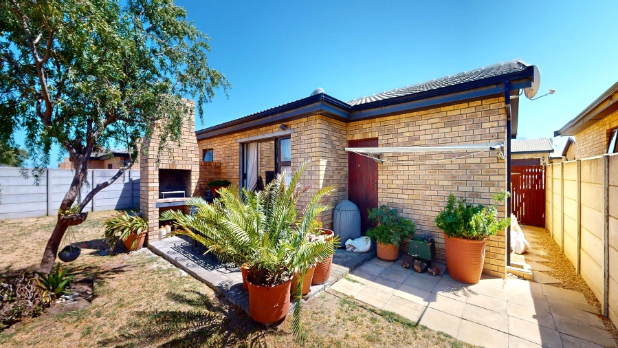 3 Bedroom Property for Sale in Fairview Golf Estate Western Cape